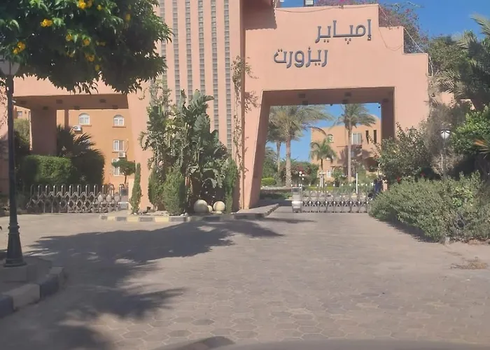 Sea Breeze مواجة للبحر Empire العين السخنة