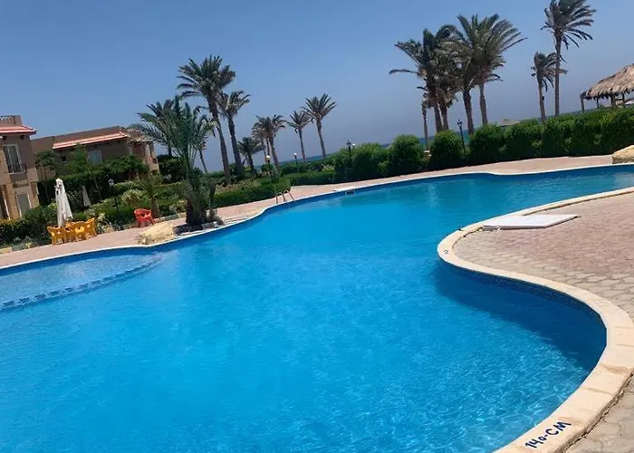 شقة Sea Breeze مواجة للبحر Empire العين السخنة *