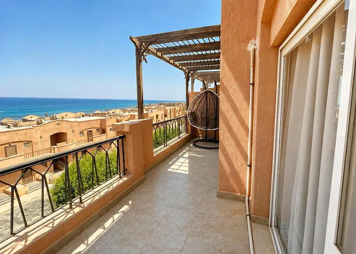 Sea Breeze مواجة للبحر Empire العين السخنة شقة عين السخنة